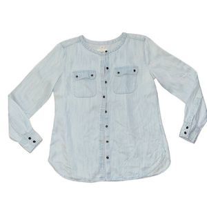 LOFT The Softened Shirt Long Sleeve Chambray Button Down S